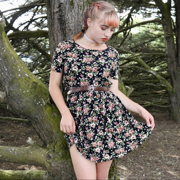 SOLD ON DEPOP - Picture 6 of 8